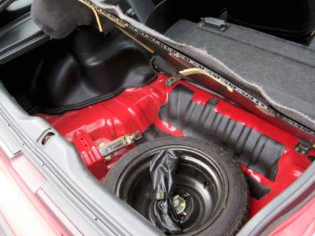 1990 Honda Civic CRX Si spare tire well