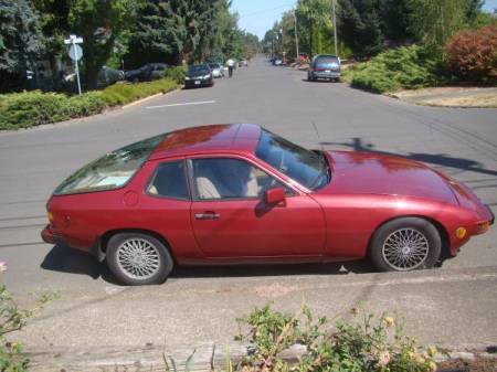 1982 Porsche 924 right side