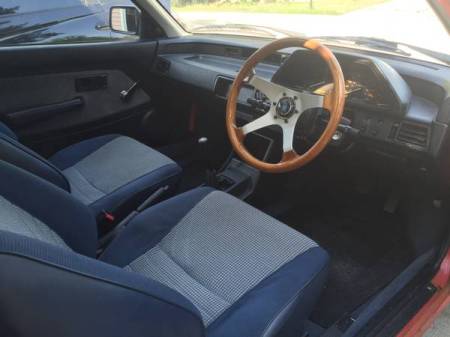 1984 Honda Civic 1500S RHD interior
