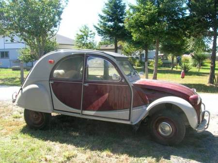 1965 Citroen 2CV right front