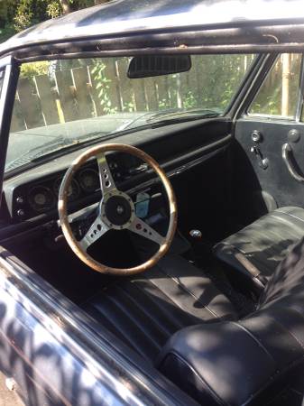 1967 BMW 1600 interior