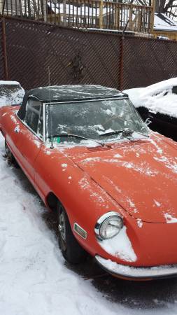 1972 Alfa Romeo Spider Veloce right front