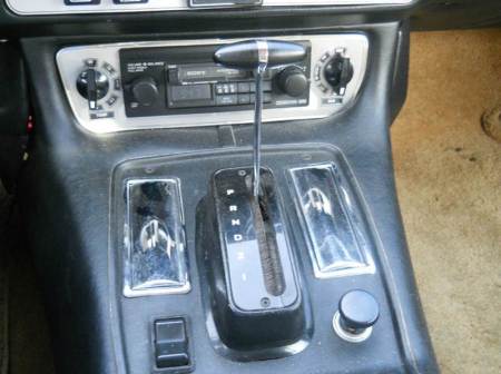 1976 Jaguar XJS console