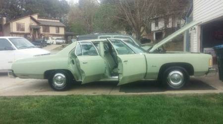 1975 Chevrolet Impala right side
