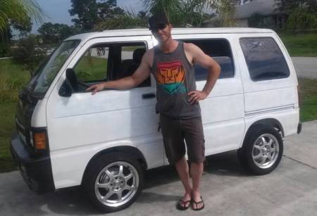 1989 Daihatsu Hijet left front