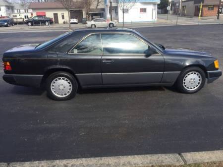 1989 Mercedes 300CE right side
