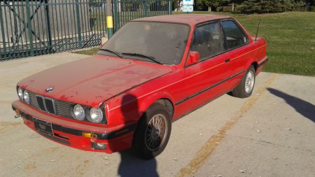 1991 BMW 318iS left front