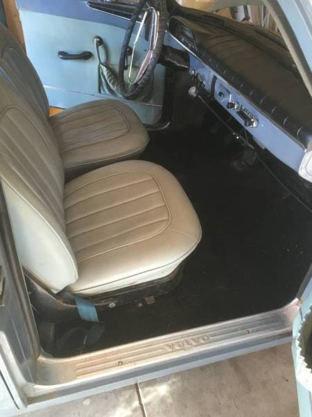 1962 Volvo 122S interior