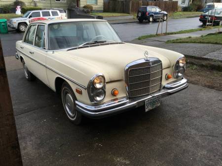 1968 Mercedes 250S right front