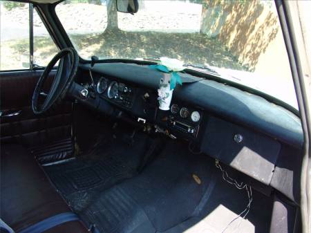 1977 Checker Marathon interior