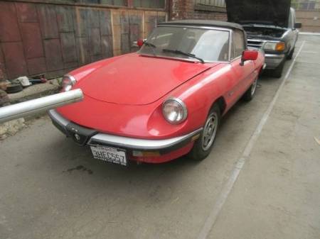 1988 Alfa Romeo Spider Graduate left front